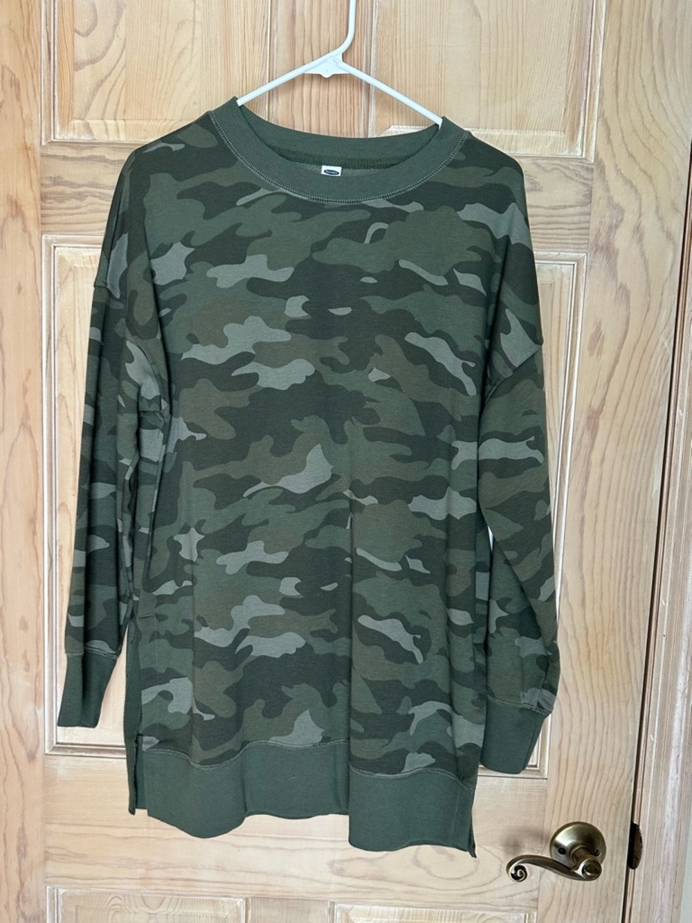 NWT Ladie’s Camo Tunic Sweatshirt